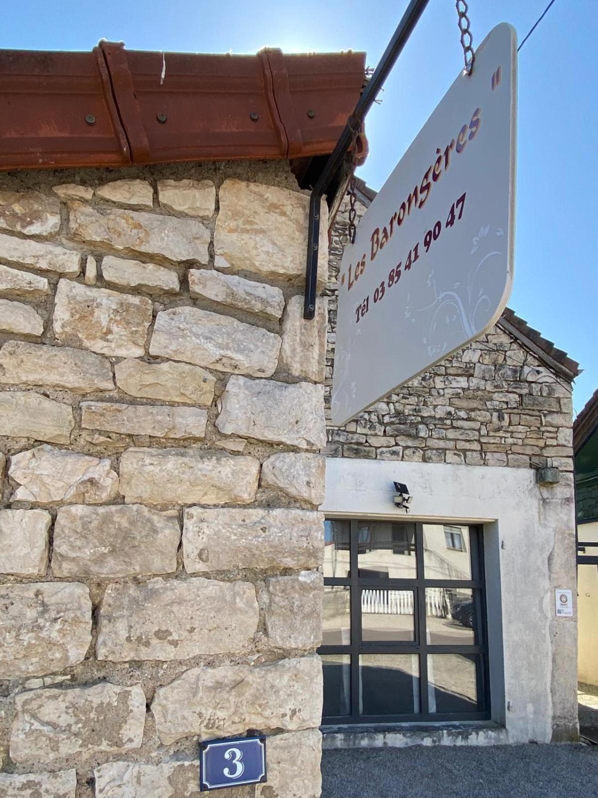 Gite Et Studios Les Barongeres Farges-les-Chalon Exterior foto