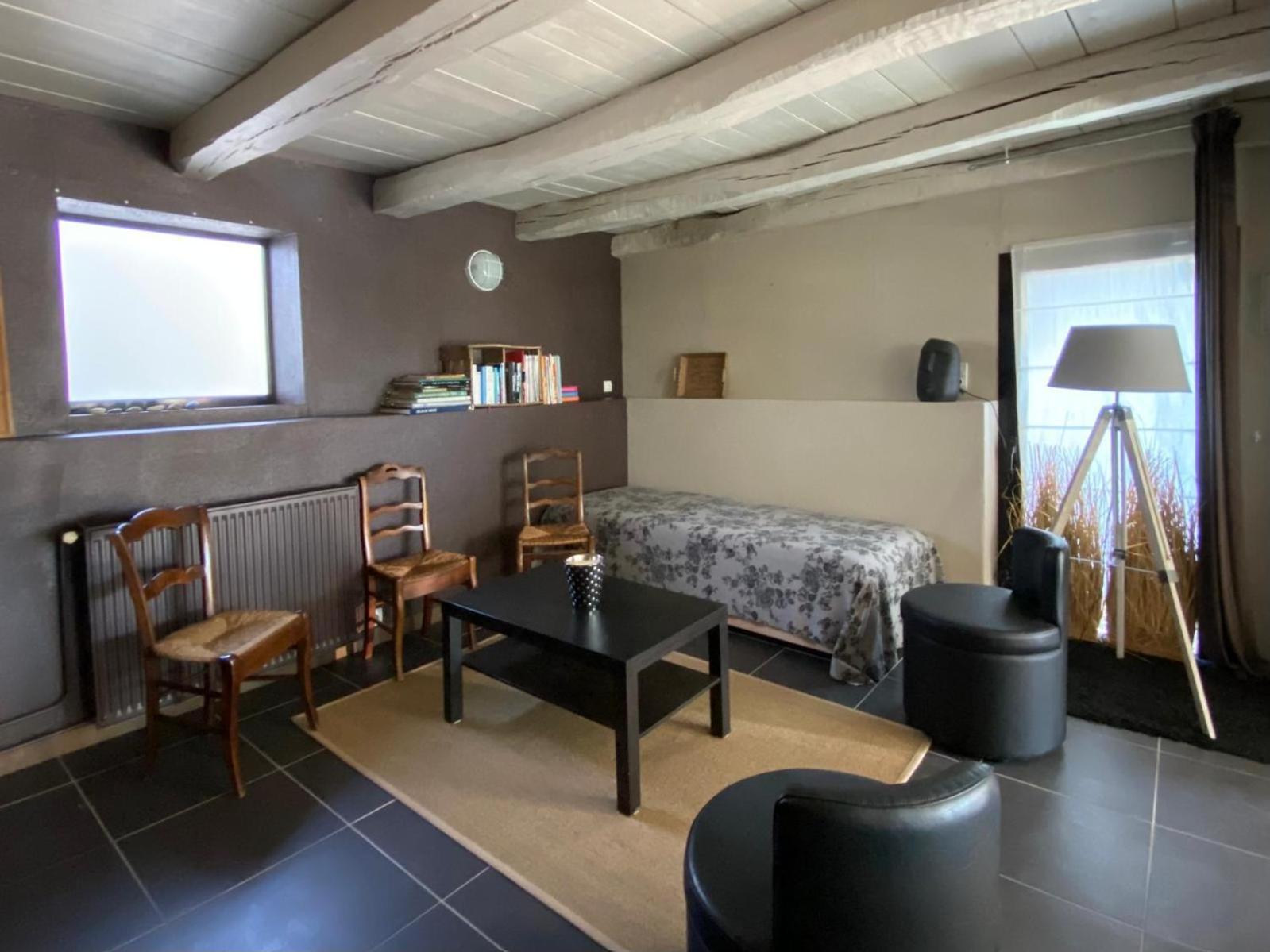 Gite Et Studios Les Barongeres Farges-les-Chalon Exterior foto